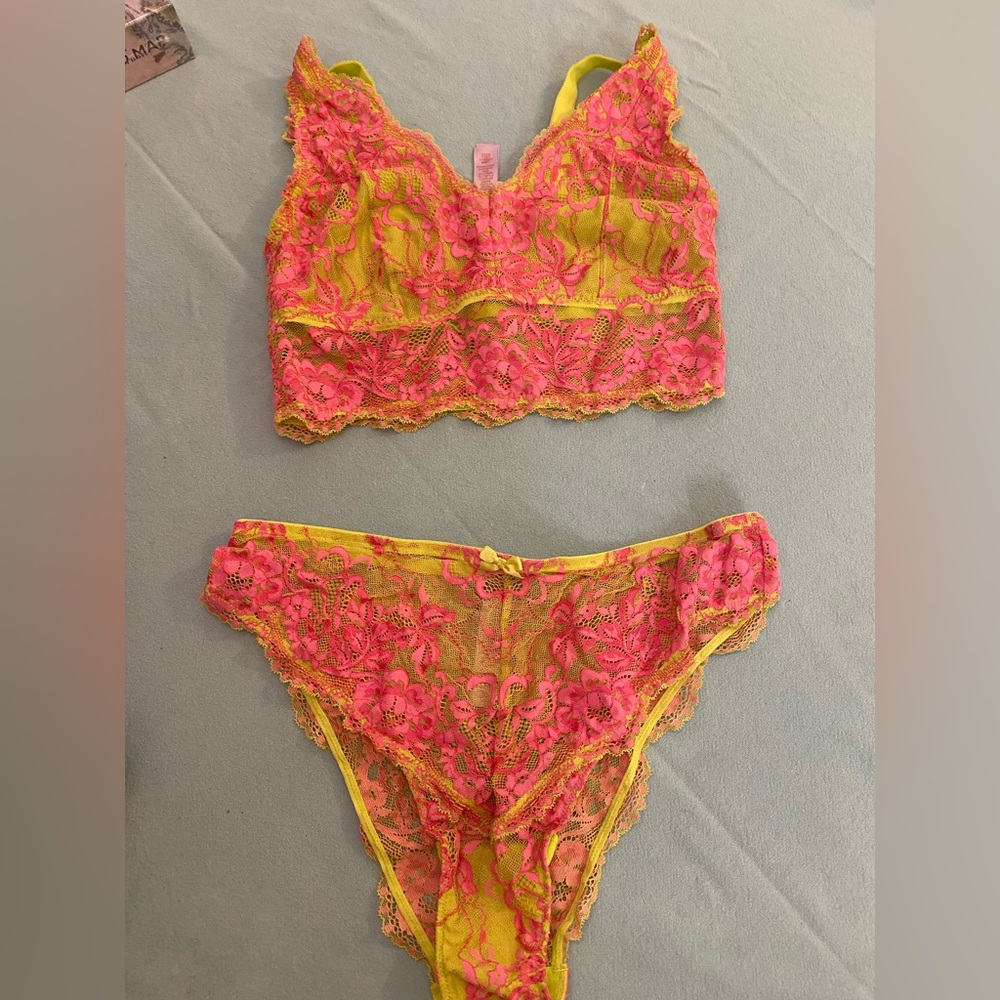 Savage x Fenty Lingerie Set